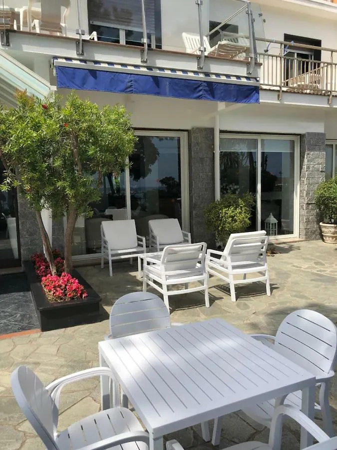 ***  Hotel Le Palme San Bartolomeo Al Mare Italy